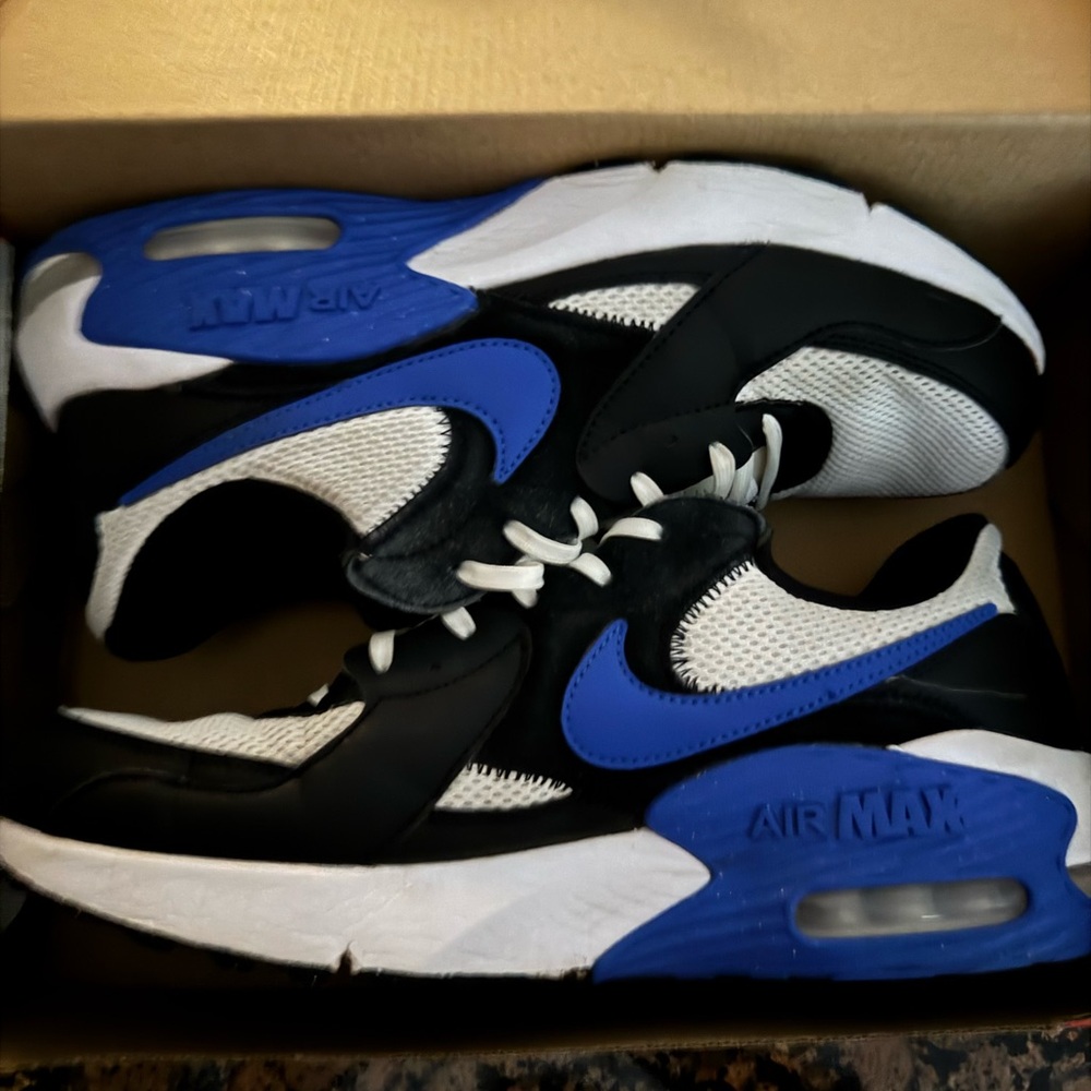 Nike Air Max Black and Blue Athletic Shoes